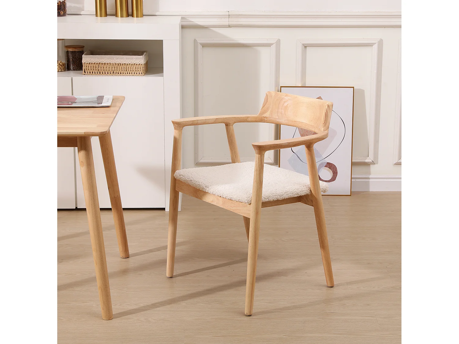 Lot de 2 chaises en bois massif et bouclettes blanches