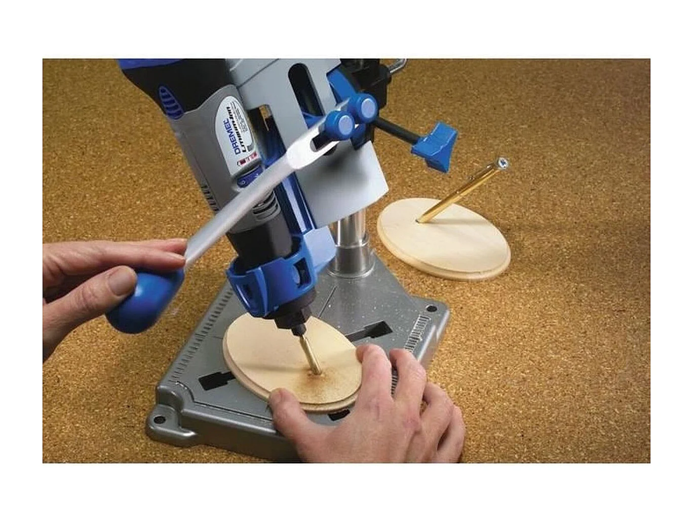 Support vertical Workstation  220 (Support de perceuse a colonne, en complément de l'arbre flexible)