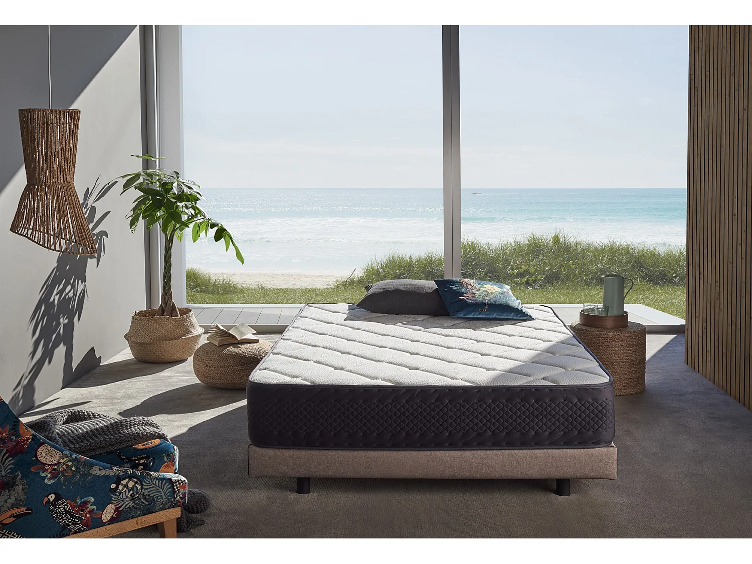 Matelas Visco 80x190 Victoria Grand Deluxe 30 cm +/-2 Fermeté moyenne-élevée.