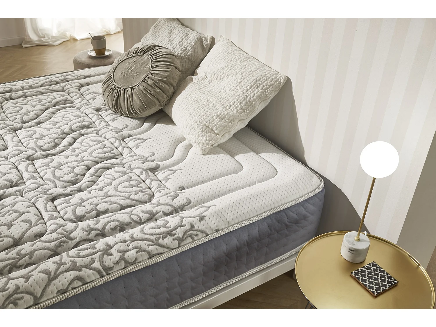 Matelas à ressorts ensachés avec Visco Gel 120x190 30cm ±2