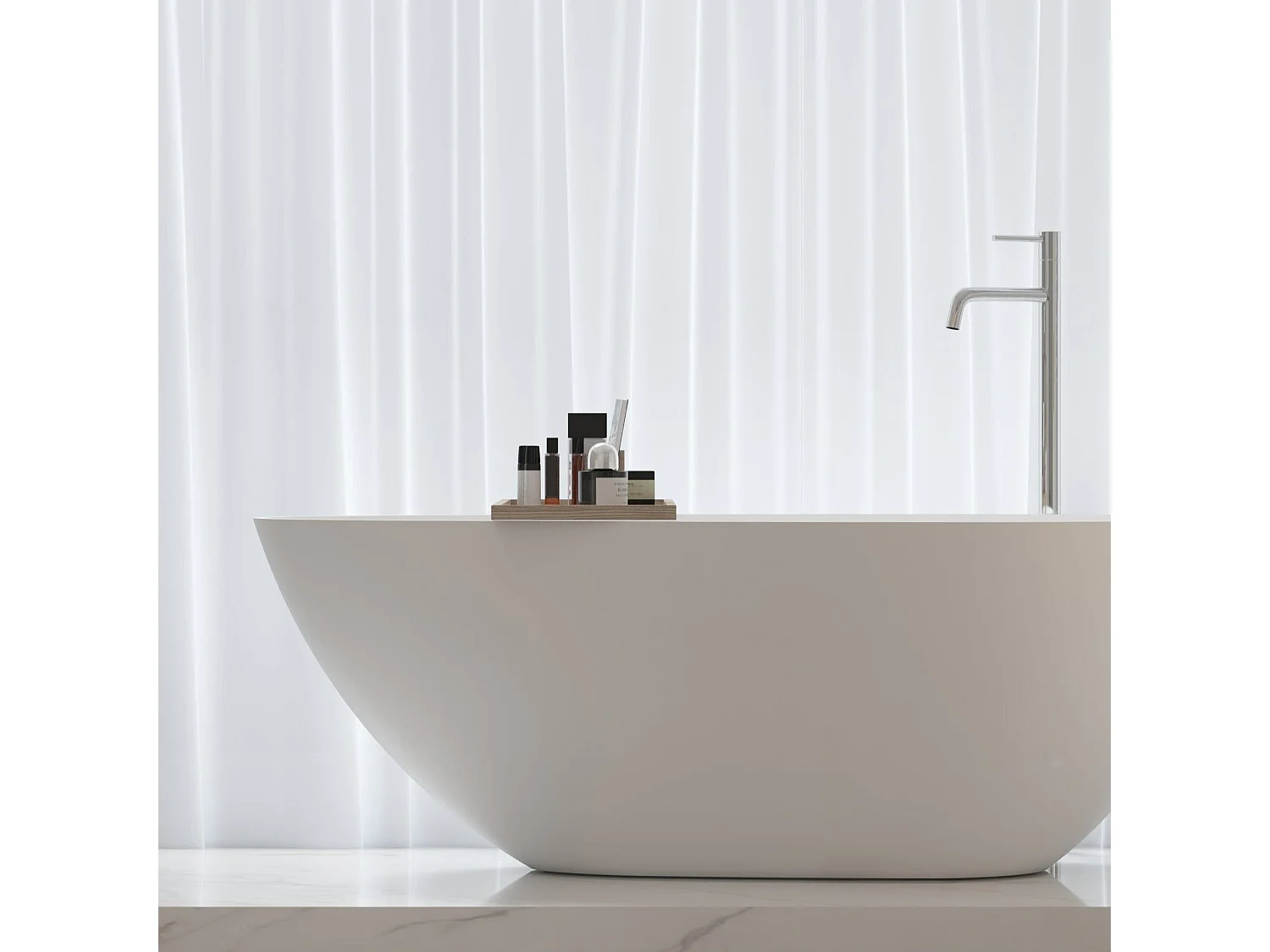 Bañera moderna Solid Surface HELSINKI exenta  170 cm