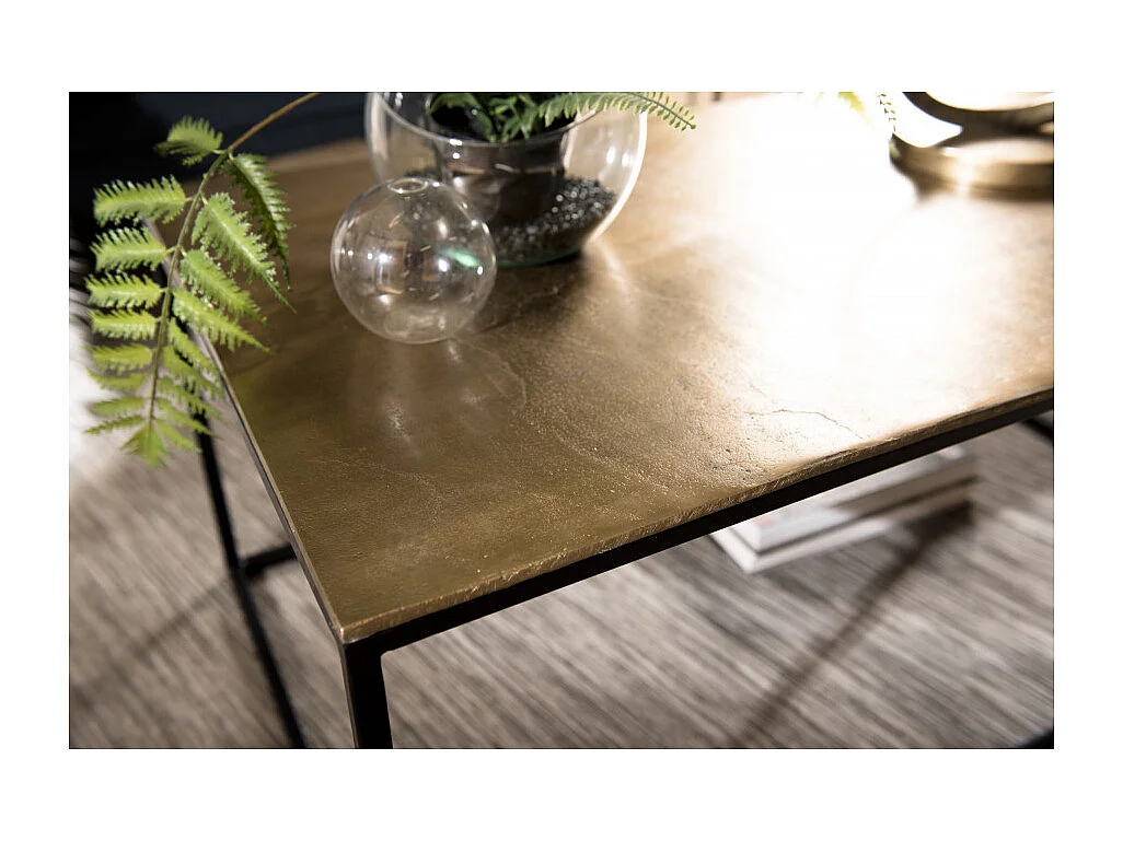 JOHAN - Table basse rectangulaire 98x57cm aluminium doré pieds noirs