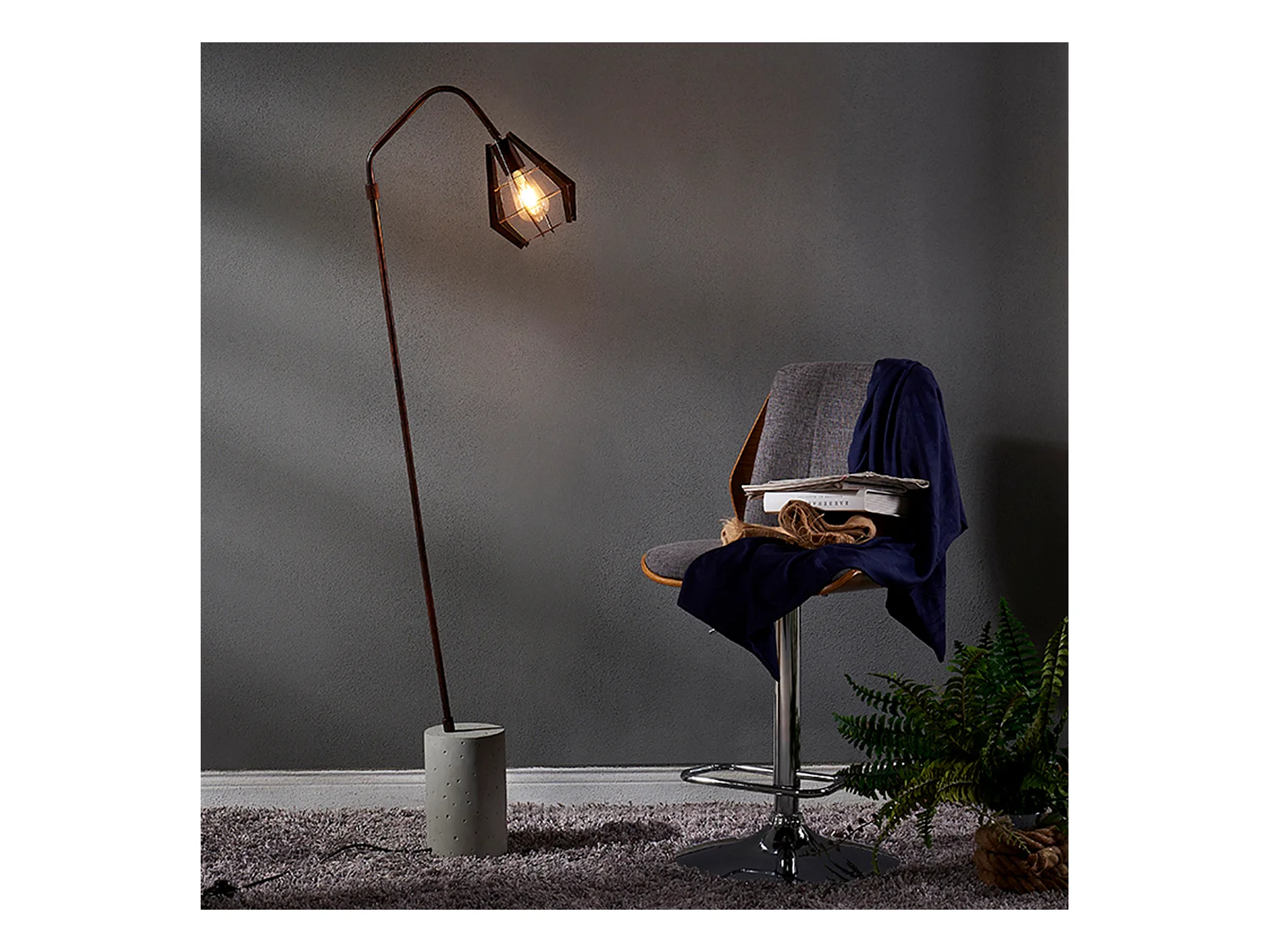 Lampadaire Rustica lampe de sol sur pied cuivrée avec ciment VN-L00046-EU