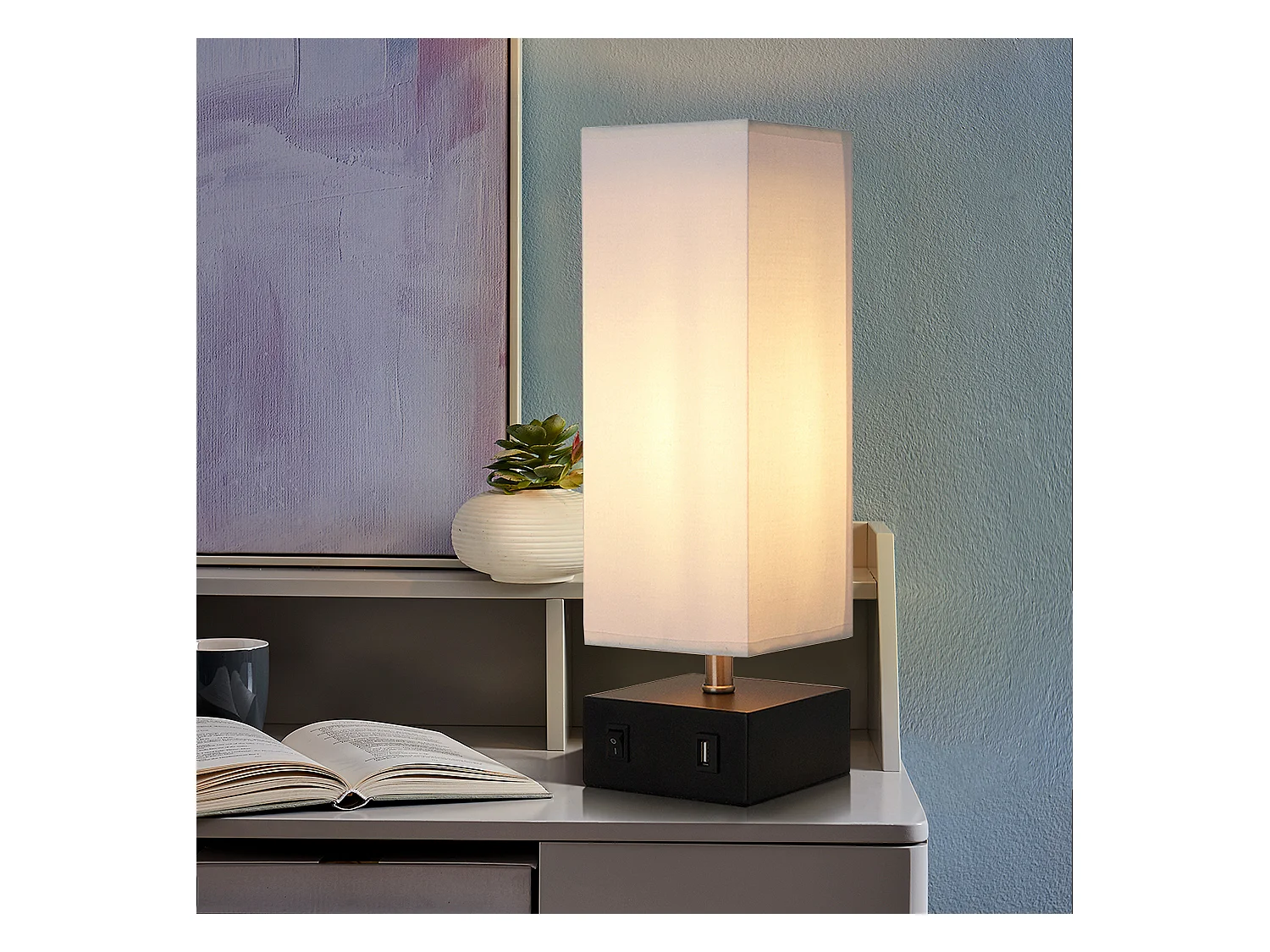 Versanora - Lampada da comodino Colette con porta USB e tonalità bianca