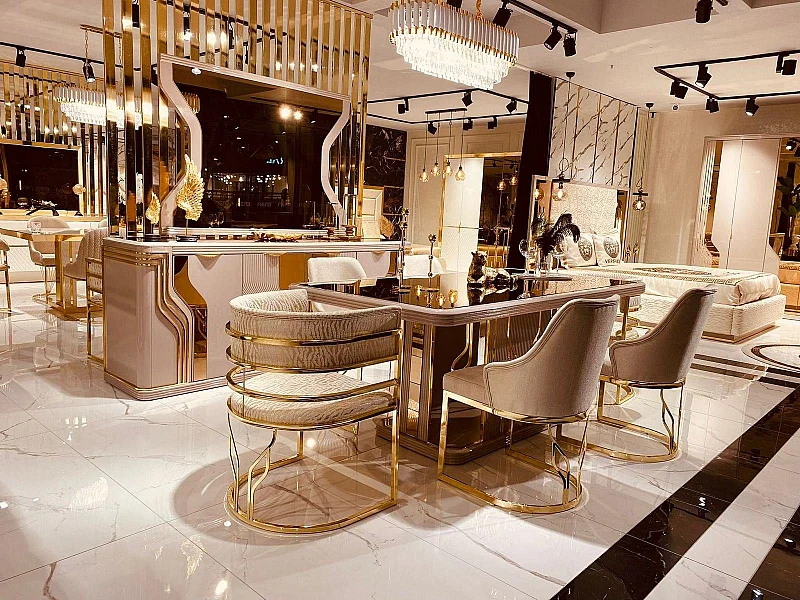 Modernes Esszimmer Set Esstisch 2x Stühle Armlehnen 4x Stühle beige Kommode