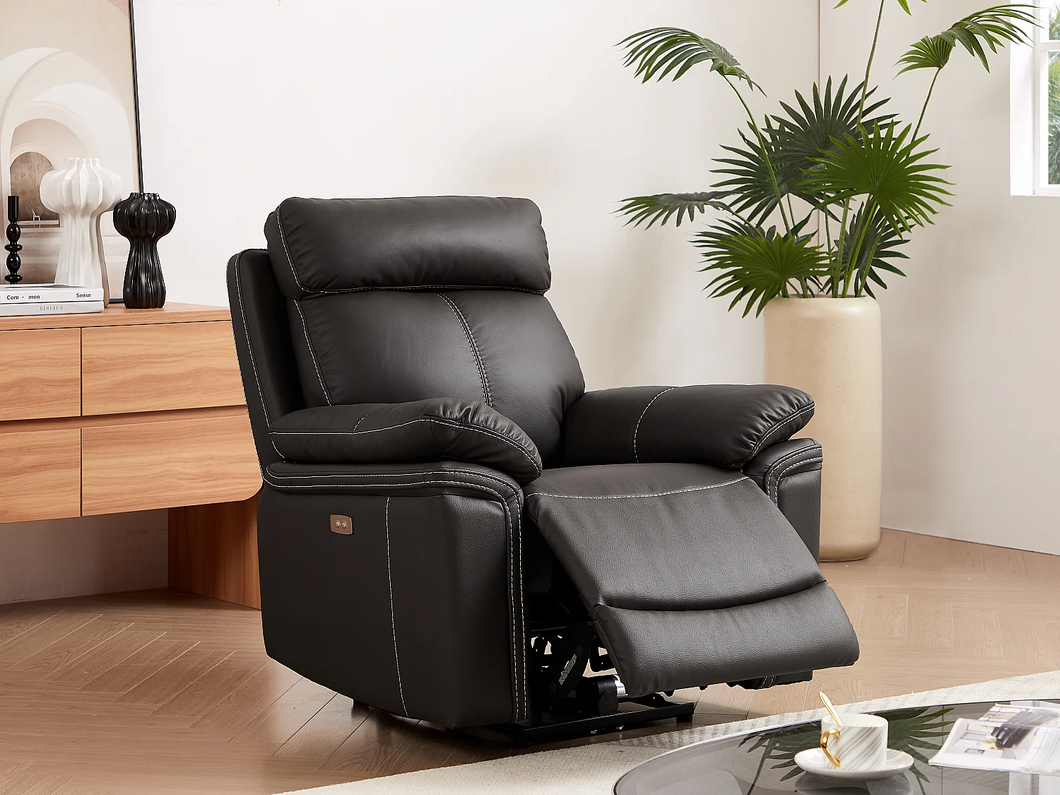 Elektrisk reclinerfåtölj i läder ISIRIS - Brun