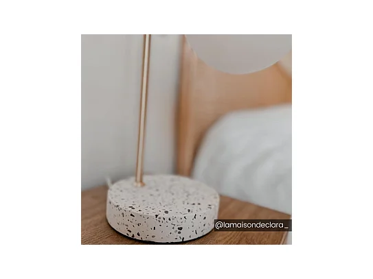 Lámpara de mesa estilo vintage LULLABY - Base de terrazzo - 23x15x38cm - Dorado