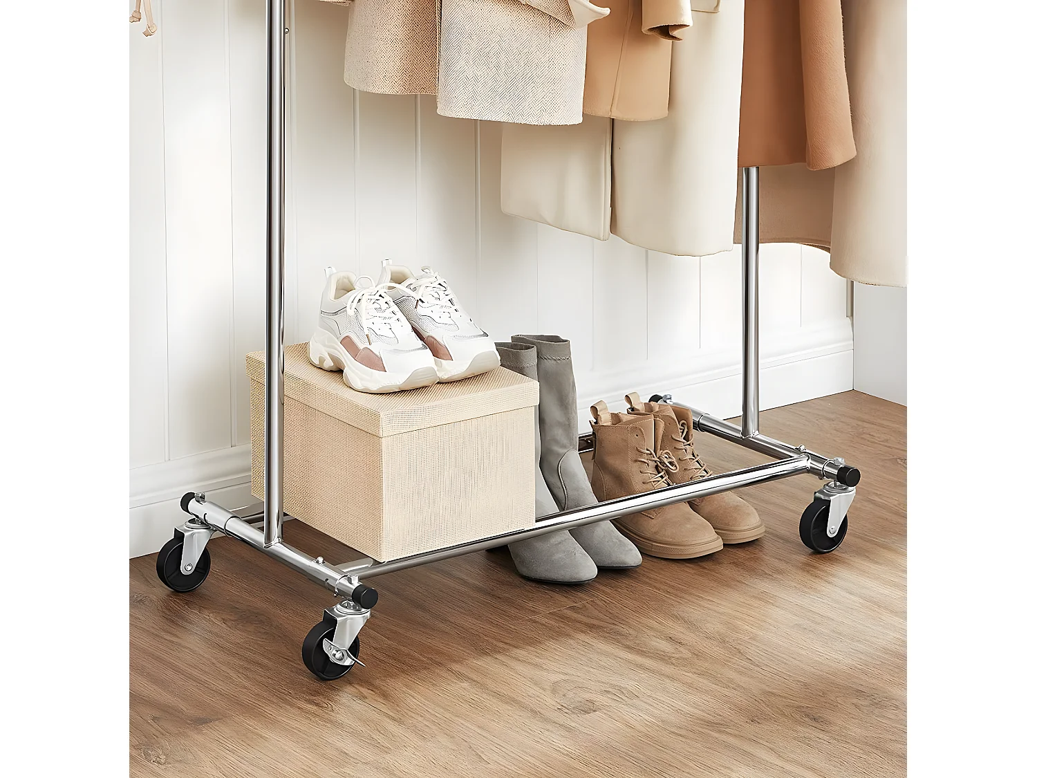 Kledingrek op wielen met uitschuifbare stang 92-132 cm