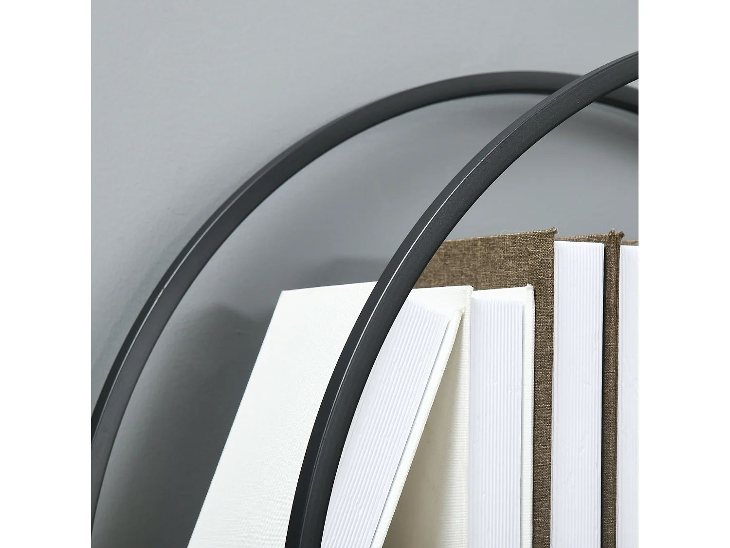 Bibliothèque étagère 5 niveaux design industriel en arche H. 1,79 m acier noir aspect bois clair