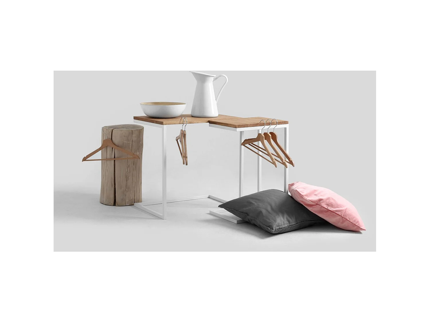 Table d'appoint lupe