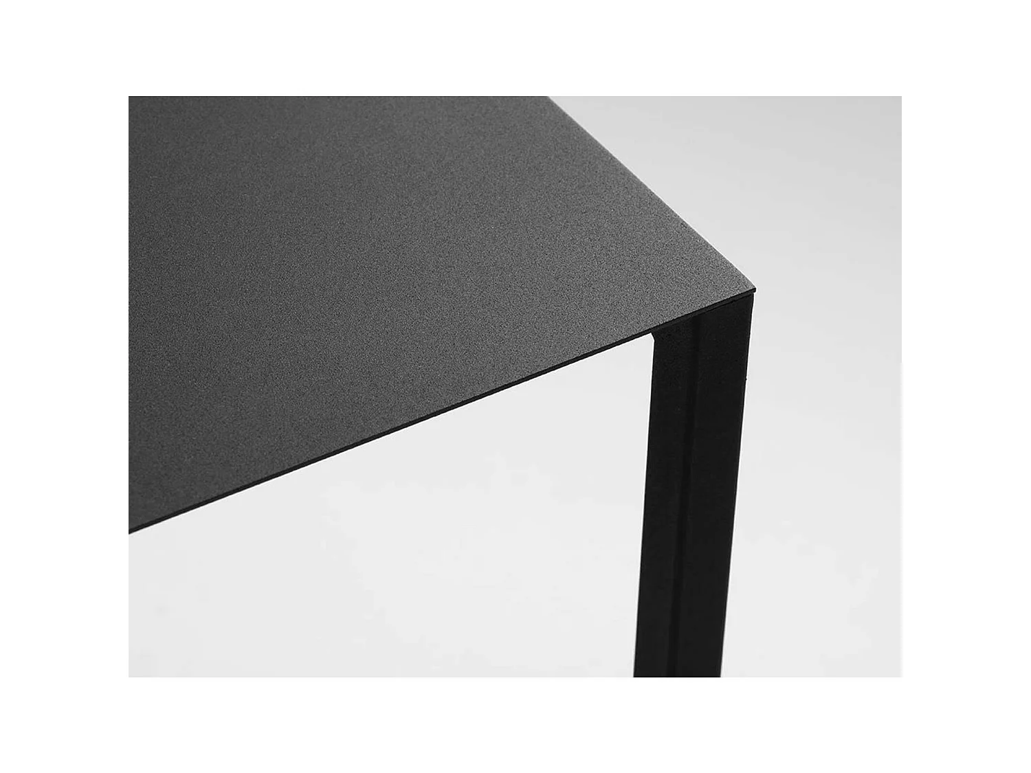 Table d'appoint lupe