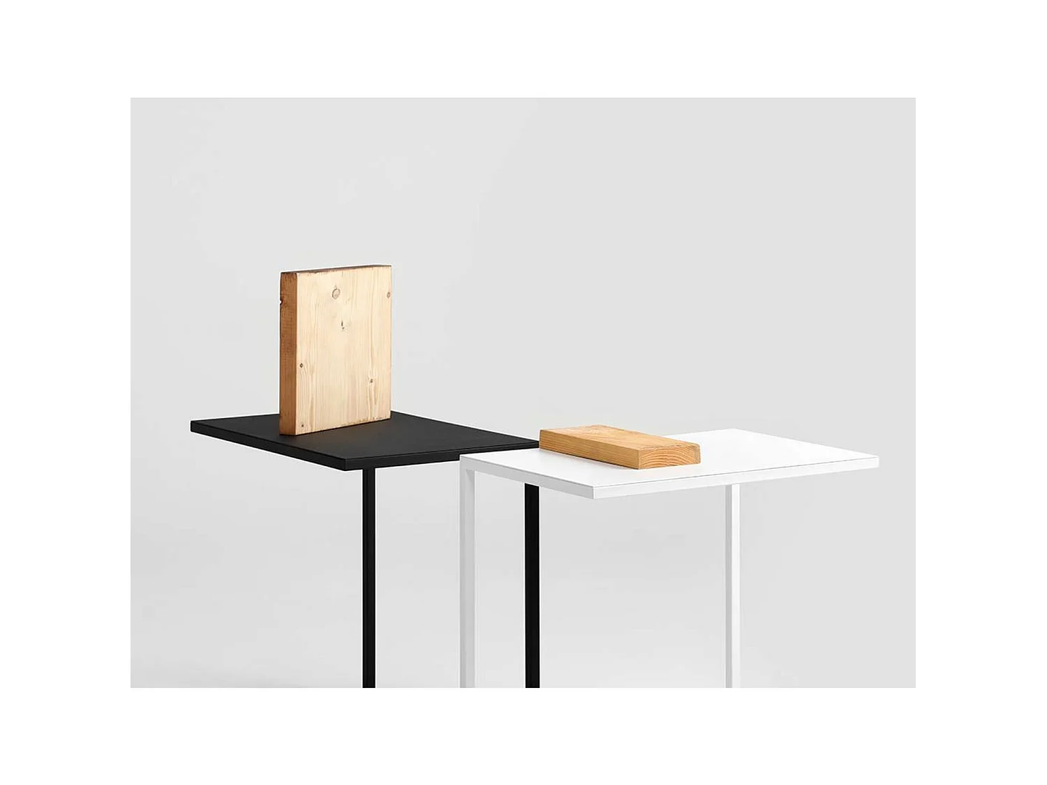 Table d'appoint lupe