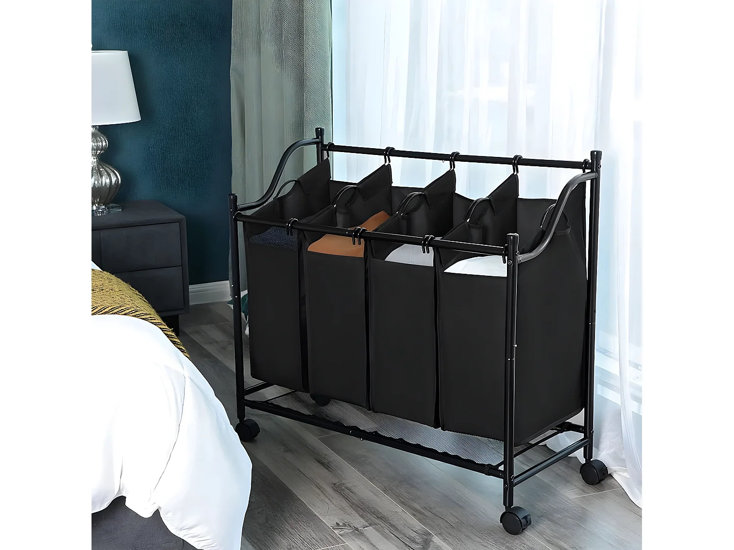 Bac à Linge avec 4 Sacs Amovibles Noirs sur Roulettes - L87,5 cm