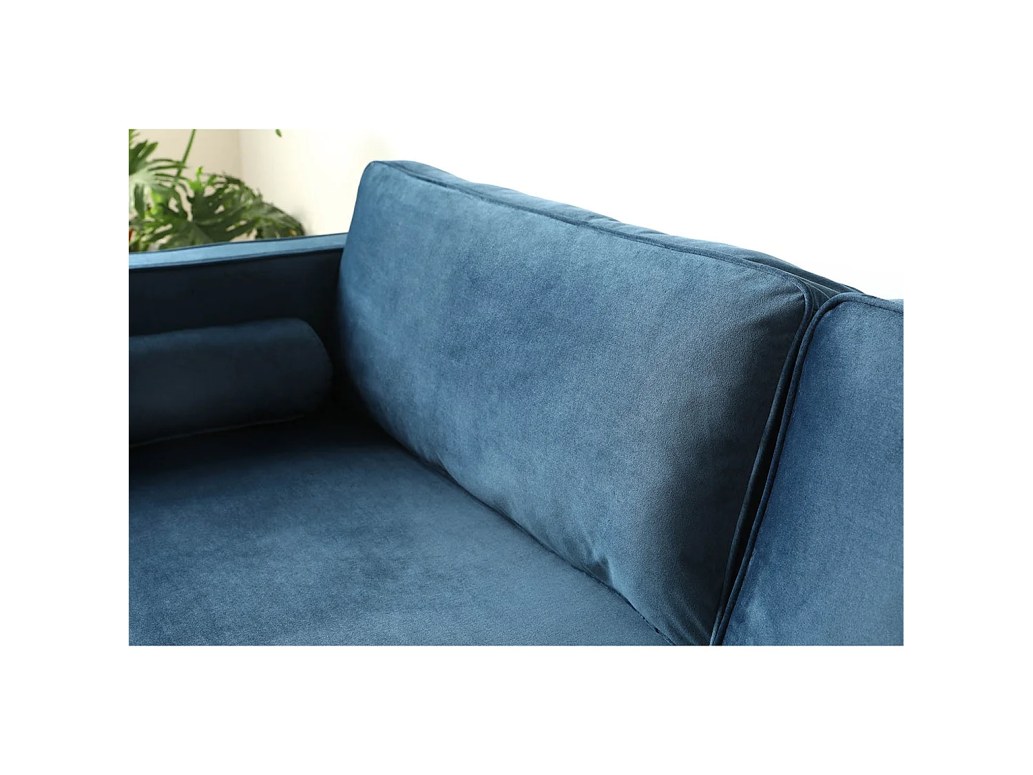 Canapé 3 places en velours bleu NALHA