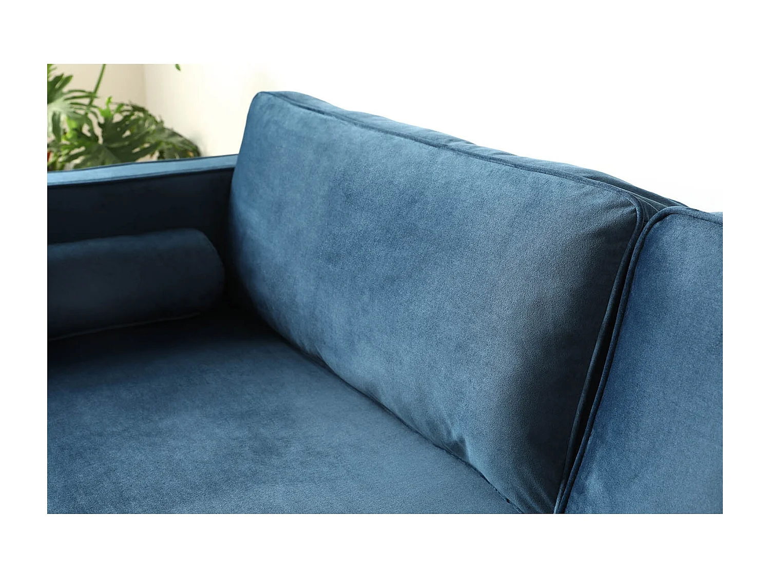 Canapé 3 places en velours bleu NALHA