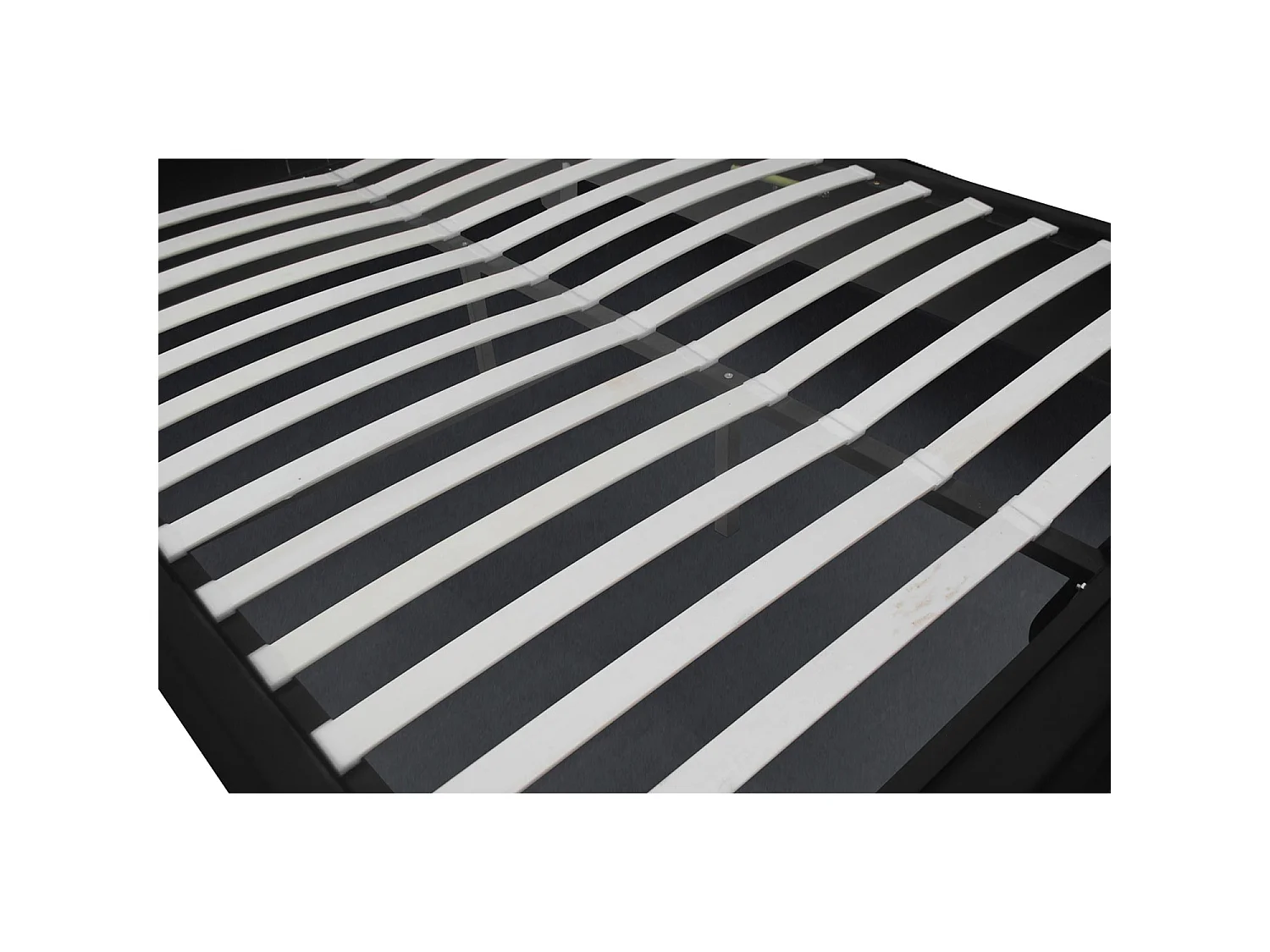 Lit coffre 140 x 190 cm noir KENNINGTON