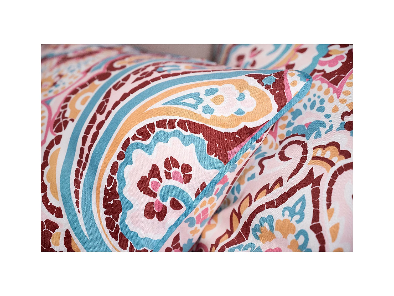 Ensemble housse de couette 260x240cm 2 taies d'oreiller 63x63cm