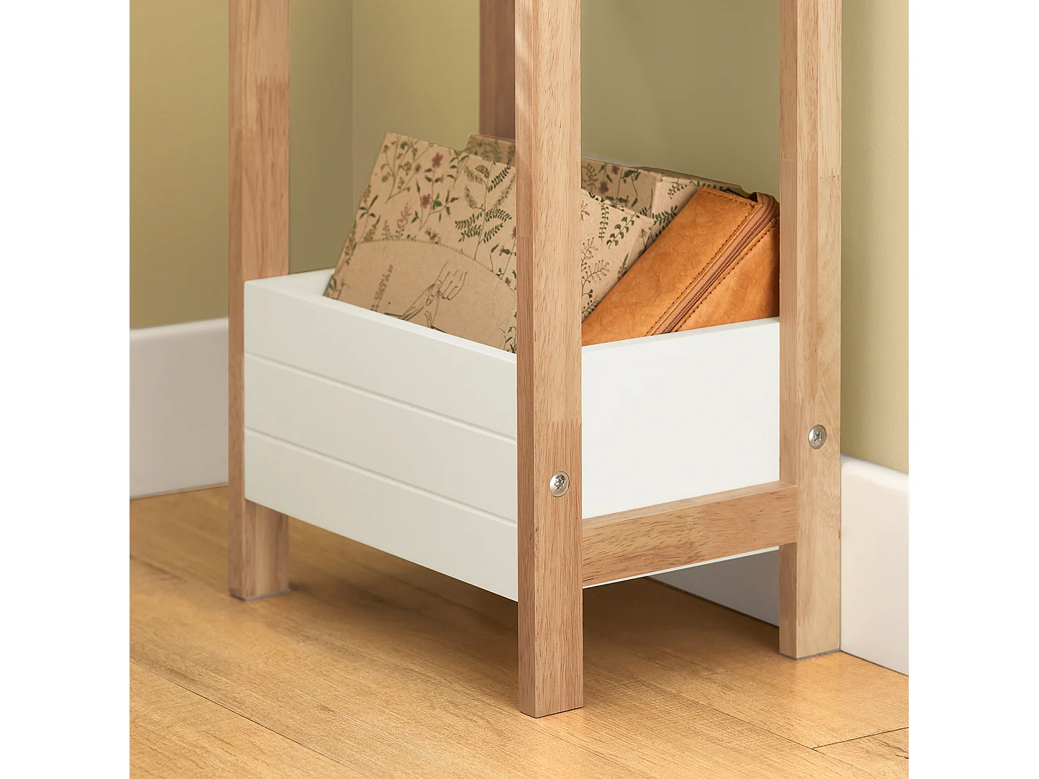 SoBuy FRG226-WN badkamerrek in wit/rubberhout staand rek keukenrek met 3 opbergvakken BHT