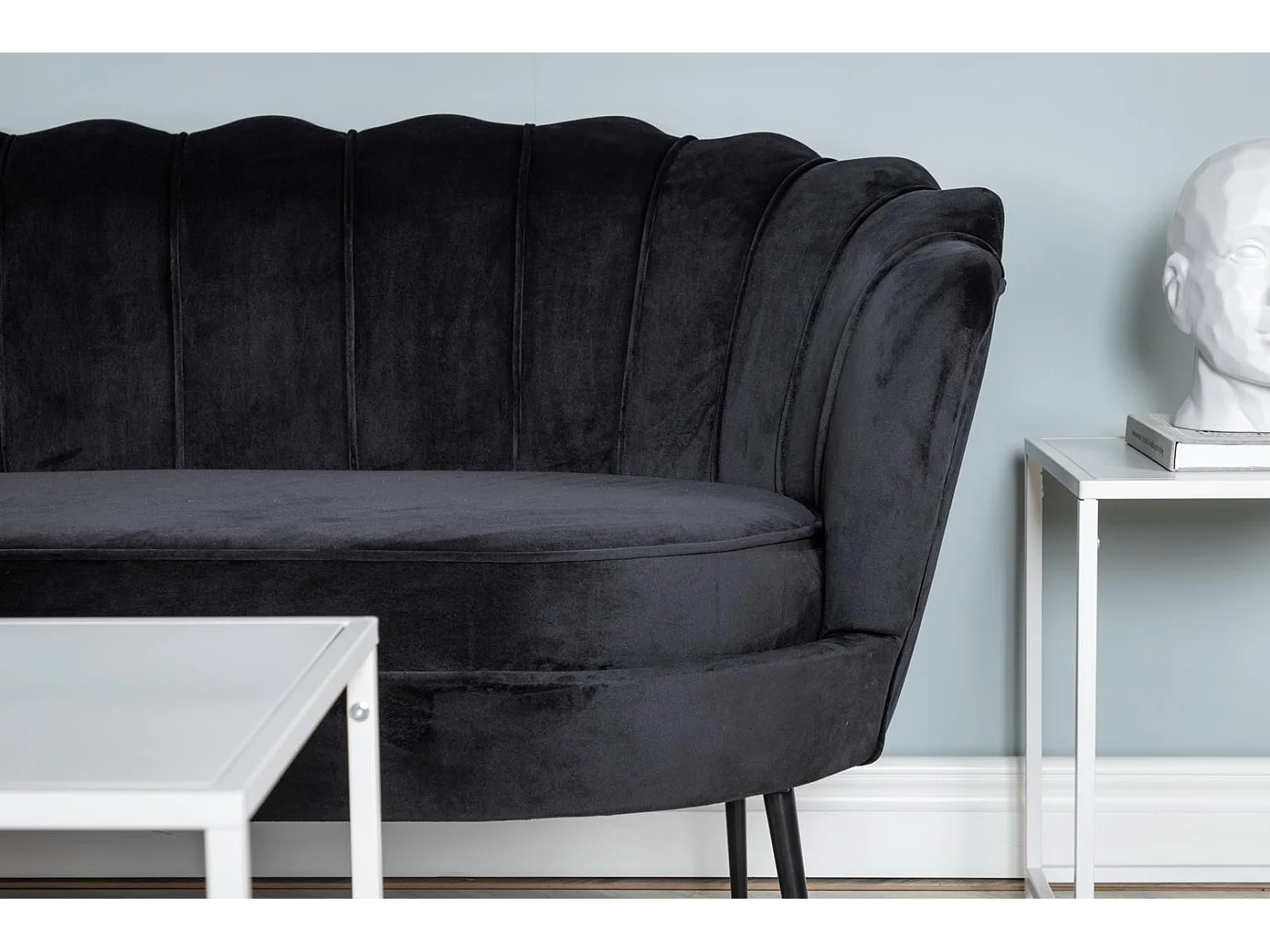 Nice Sofa 3 Personen velour schwarz.