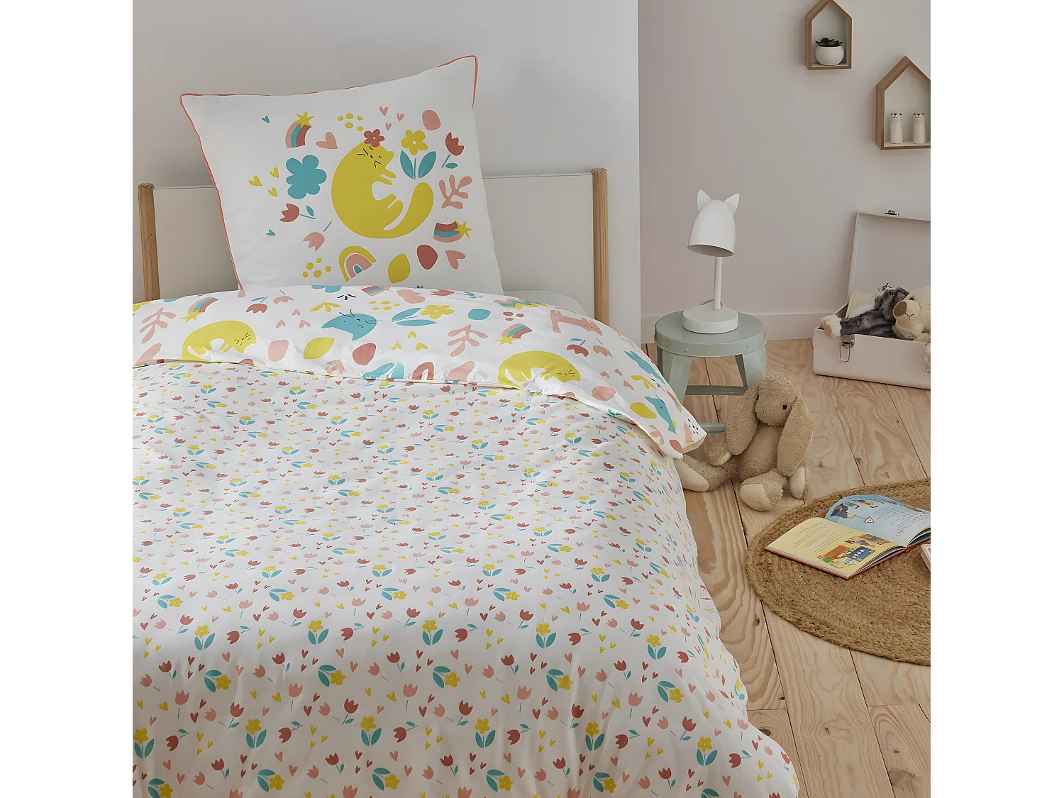 Parure de lit enfant chat réversible fleurie 140x200cm