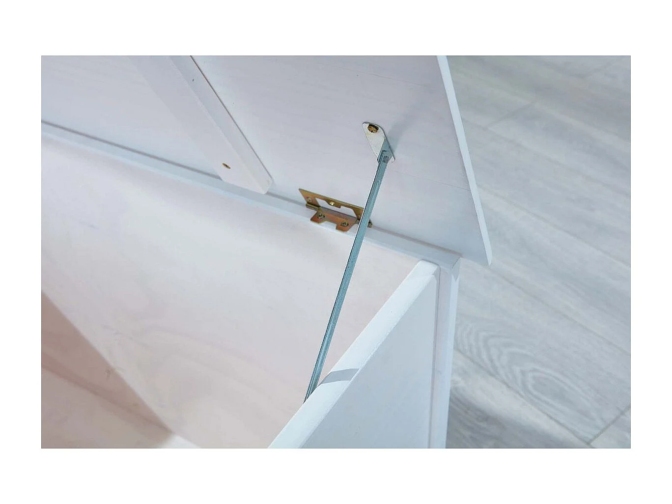 Karal wit gelakte massief grenen speelgoedkist