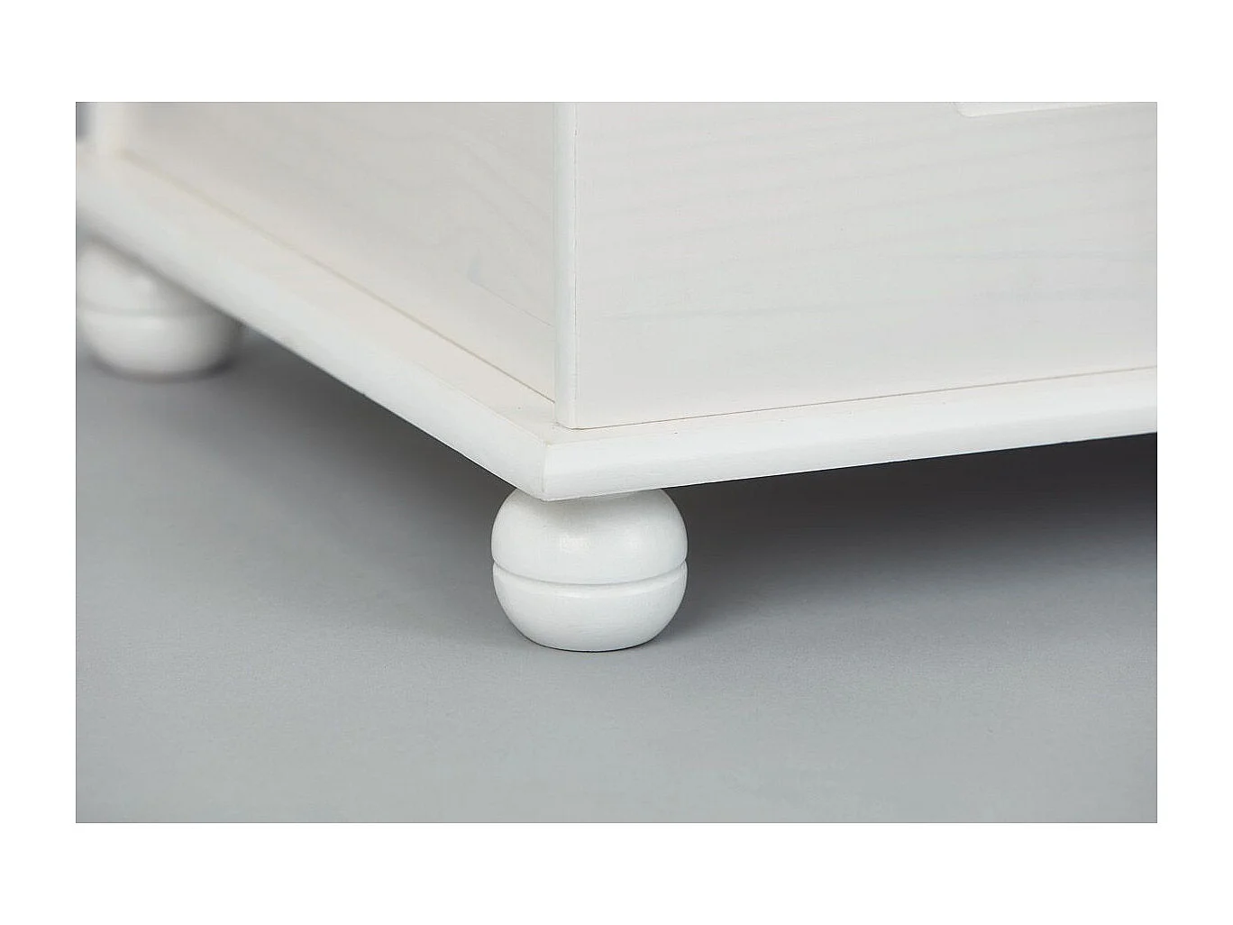 Karal wit gelakte massief grenen speelgoedkist