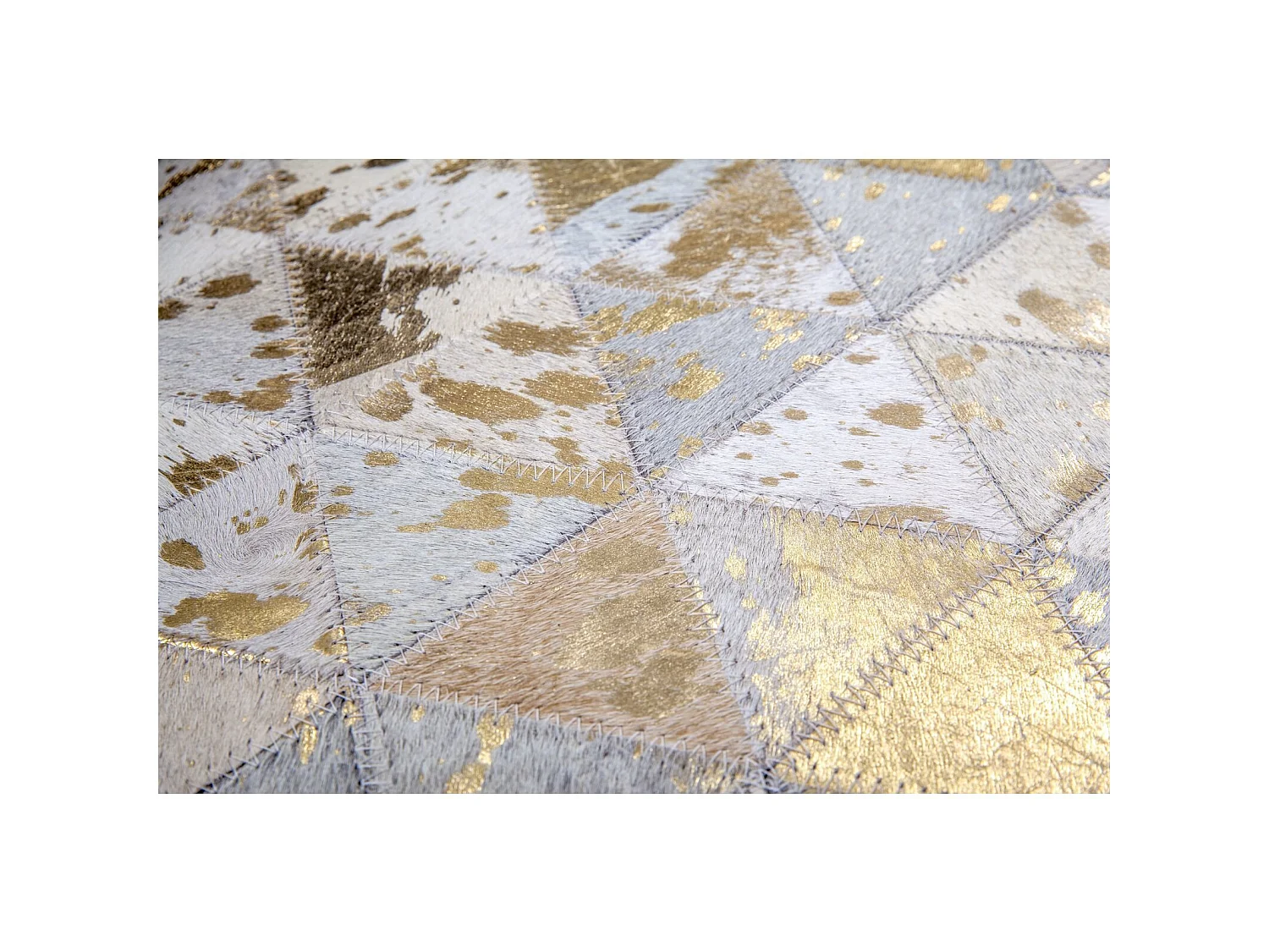 Tapis Géométrique Brillant aux Touches Lumineuses - 80 x 150 cm