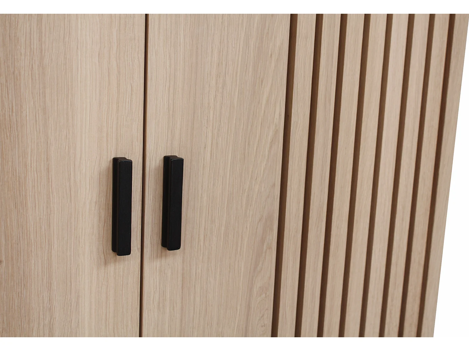Armoirette tasseaux chêne blanchi et noir, 2 portes - 90L x 44P