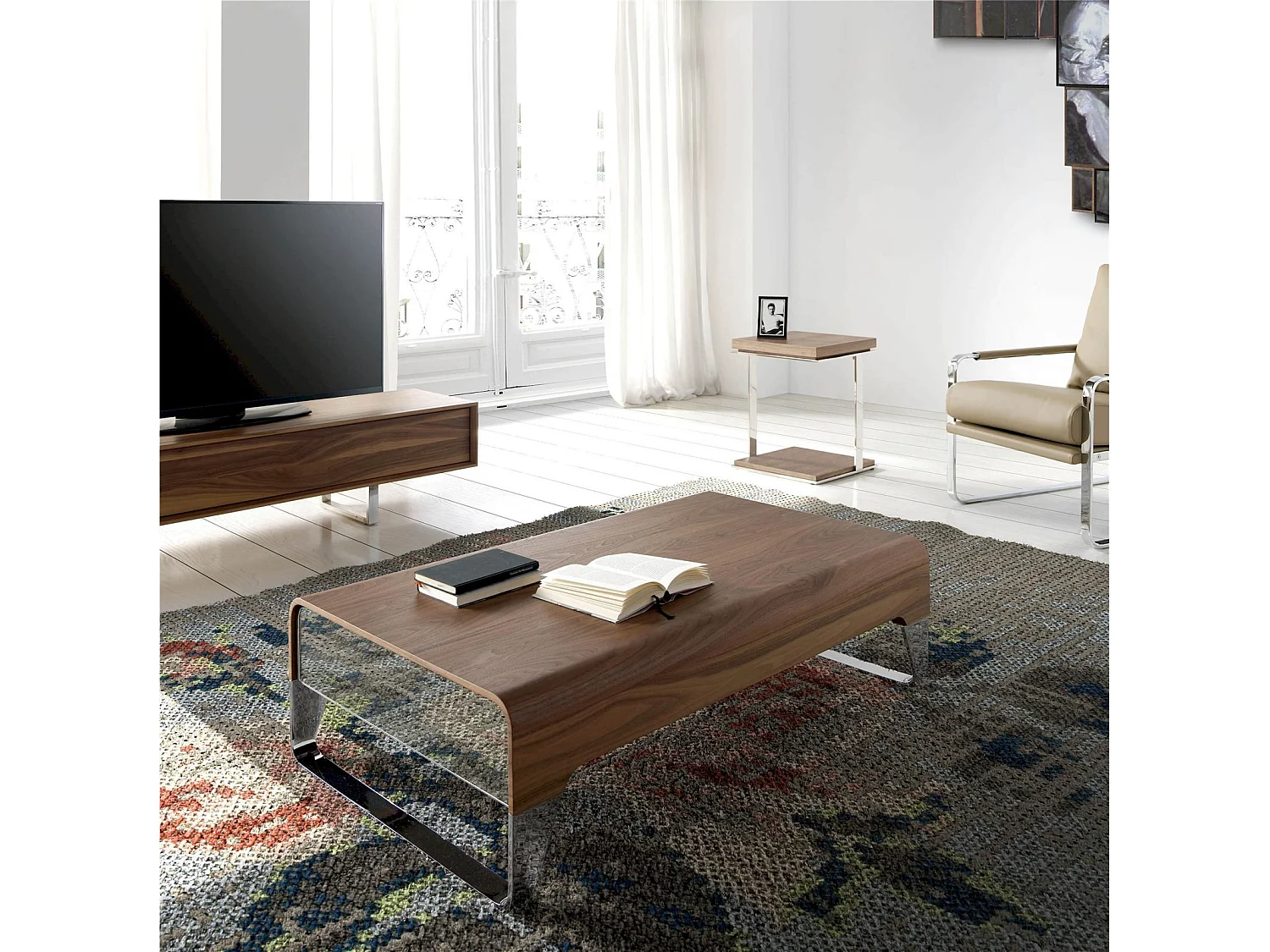 Table basse bois laqué tiroirs latéraux pieds acier chromé