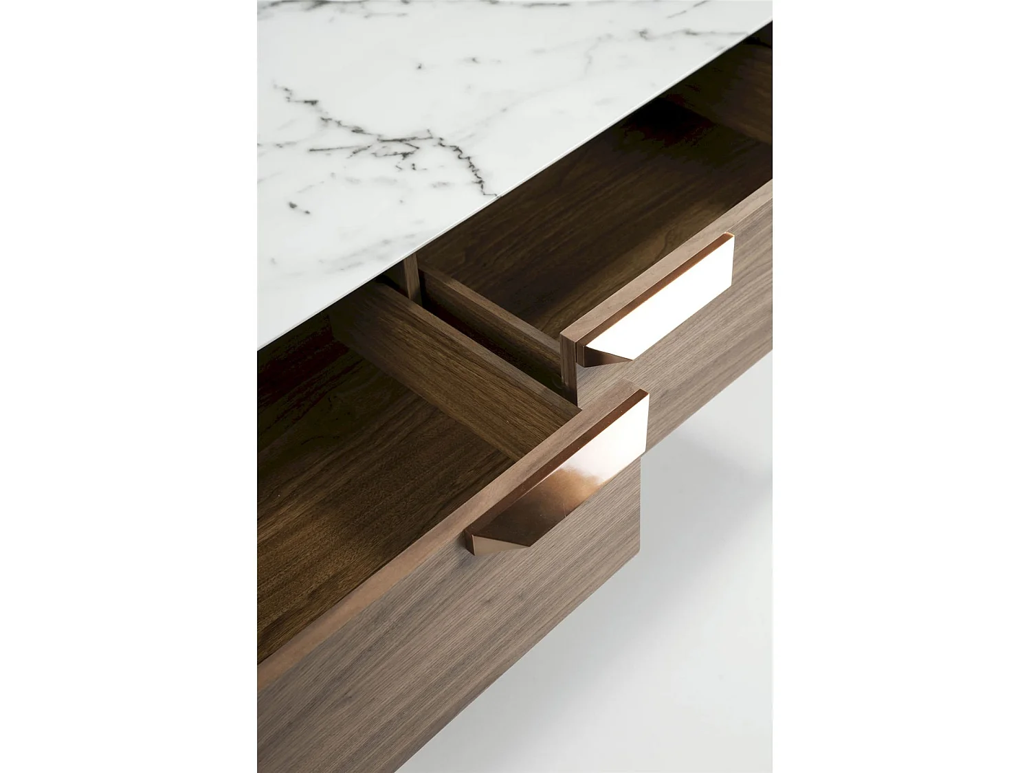 Table basse plateau en verre avec effet marbre 2 tiroirs avec poignées acier cuivré