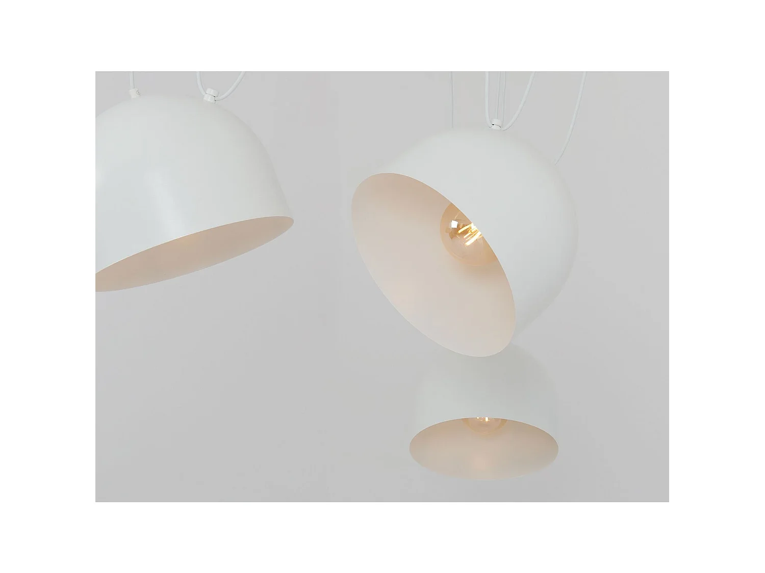 Suspensions Céramique Blanche Élégance Moderne Déco Intérieur