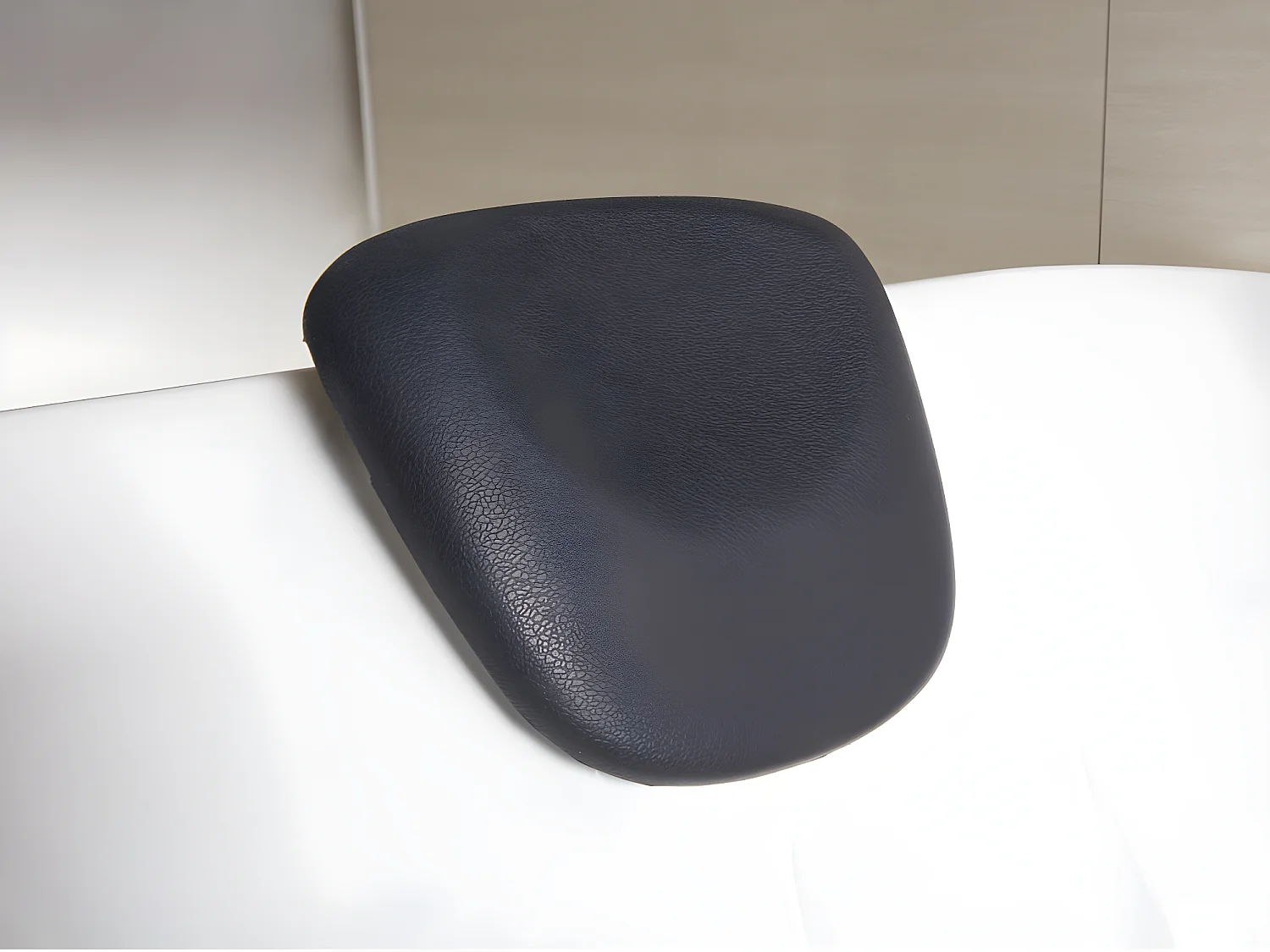 Vasca per balneoterapia - 1 posto - 140L - 75x150xH59 cm - Angolo a sinistra - GAVINO