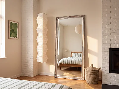 Duże lustro z listwami ELVIRE - drewno eukaliptusowe - 80 x 190 cm - Srebrne