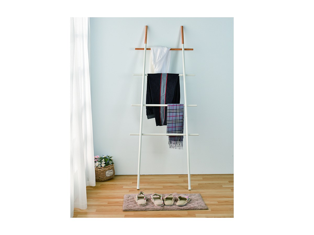 Toallero escalera 4 barras MATALA - Acero y madera de hevea - Blanco y