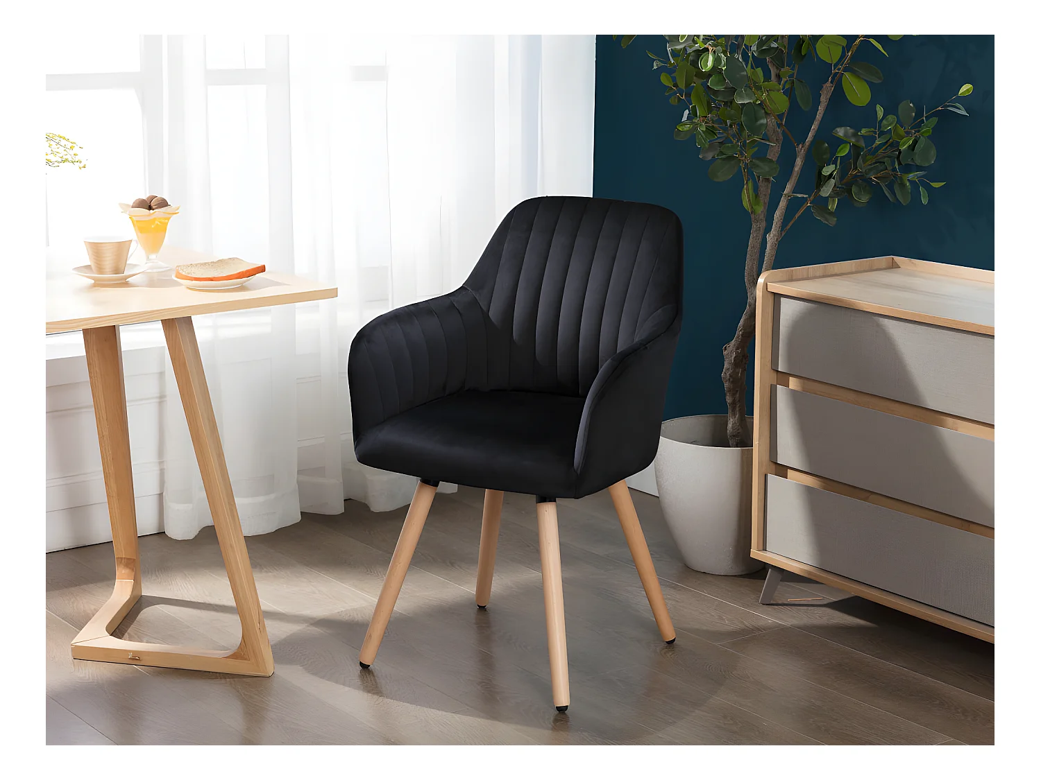 Lote de 2 sillas con brazos ELEANA - Terciopelo y metal con efecto madera - negro