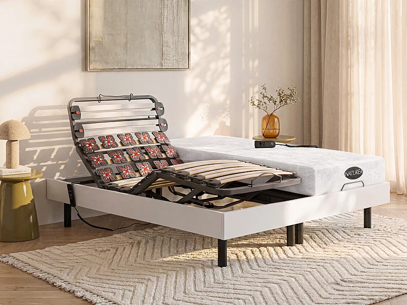 Letto relax elettrico doghe e sospensioni 2 x 80 x 200 cm materasso memory e bambù Bianco DAMYSOS di NATUREA con motori OKIN