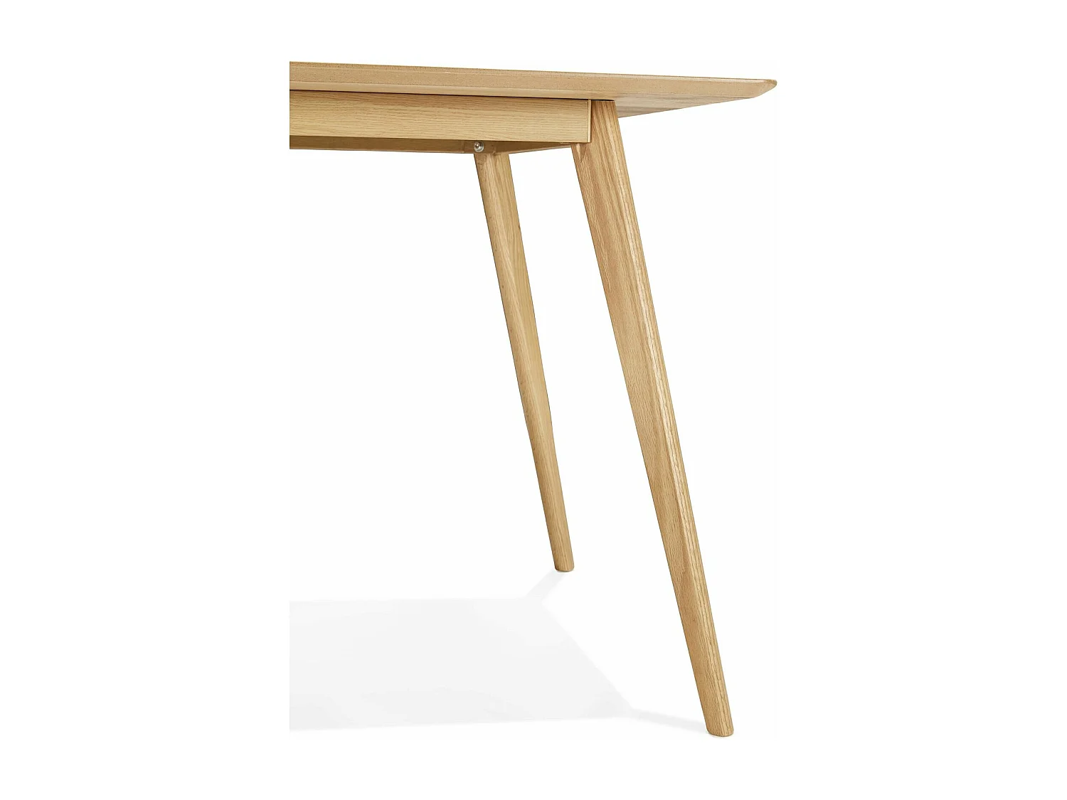 Table à diner design luma