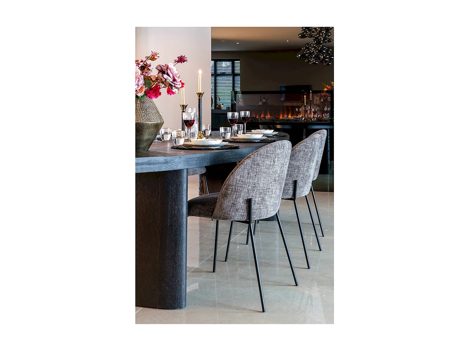 Table à Dîner Ovale en Bois Sombre avec Motif Chevron