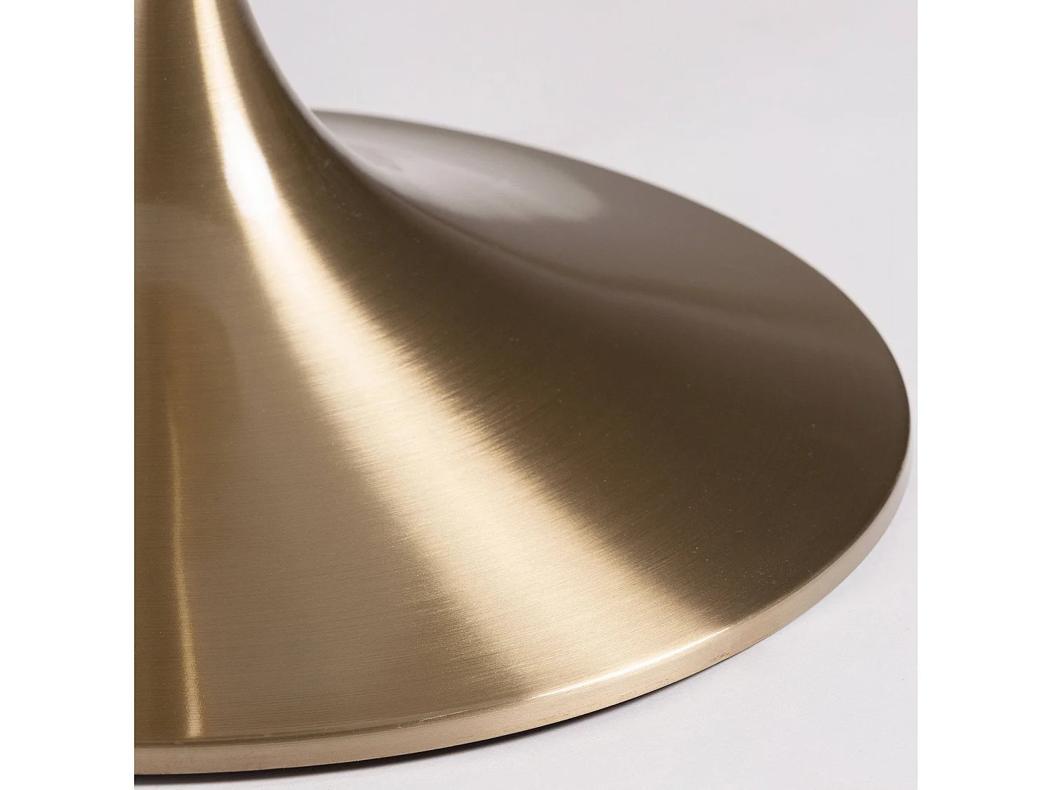 Table de salon kelheim