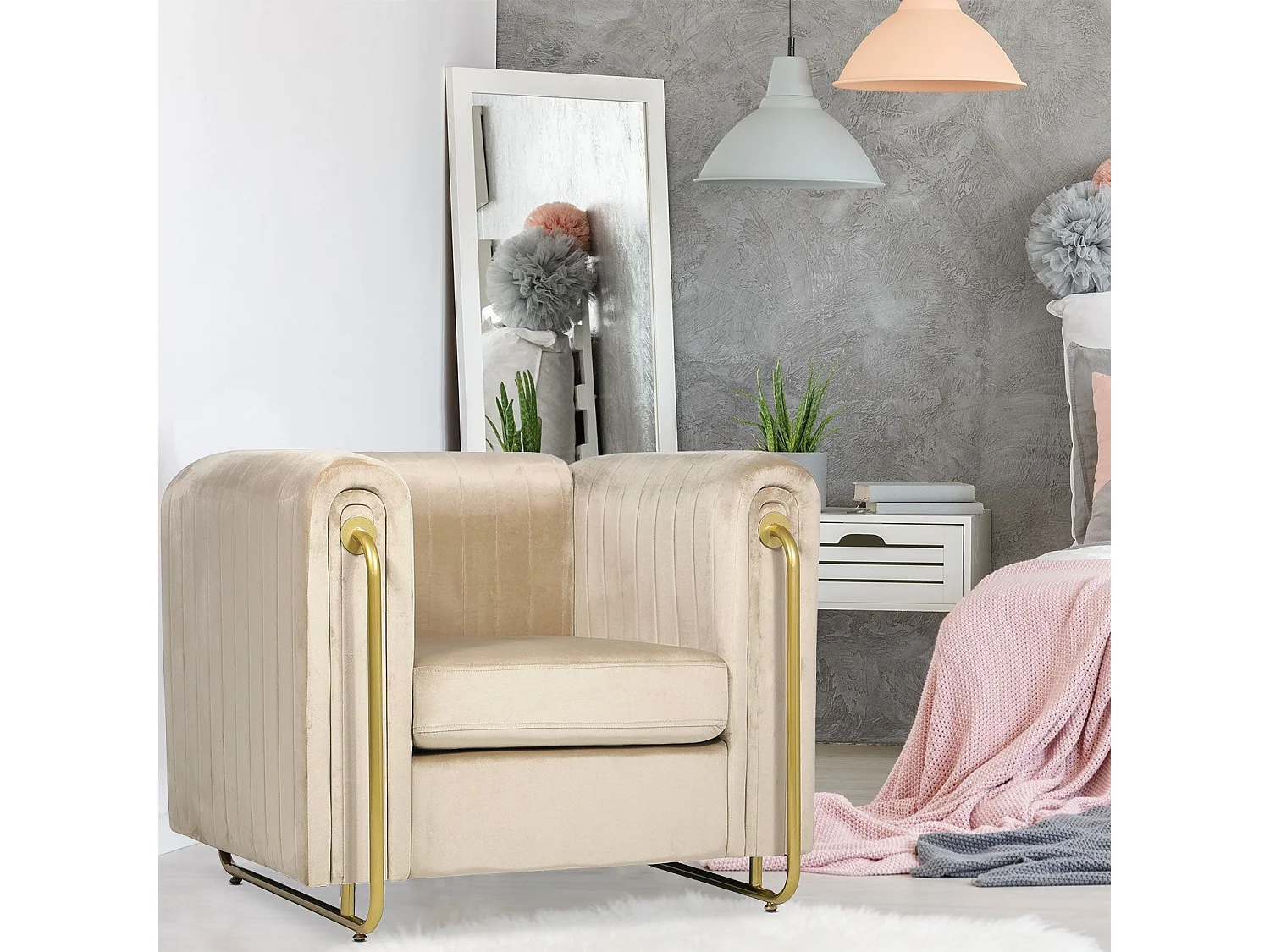 Fauteuil art déco Edward cadre en métal doré et Velours Taupe clair
