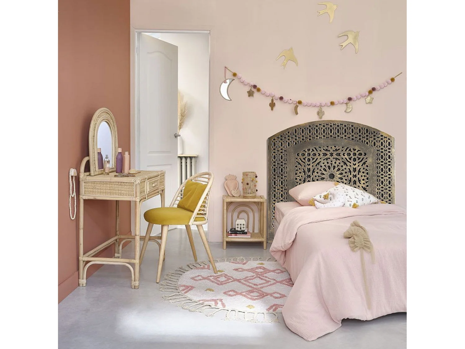 Lot de 4 boules de Noël Mangart D8cm Verre Blanc Motif Sapin Rouge et Vert