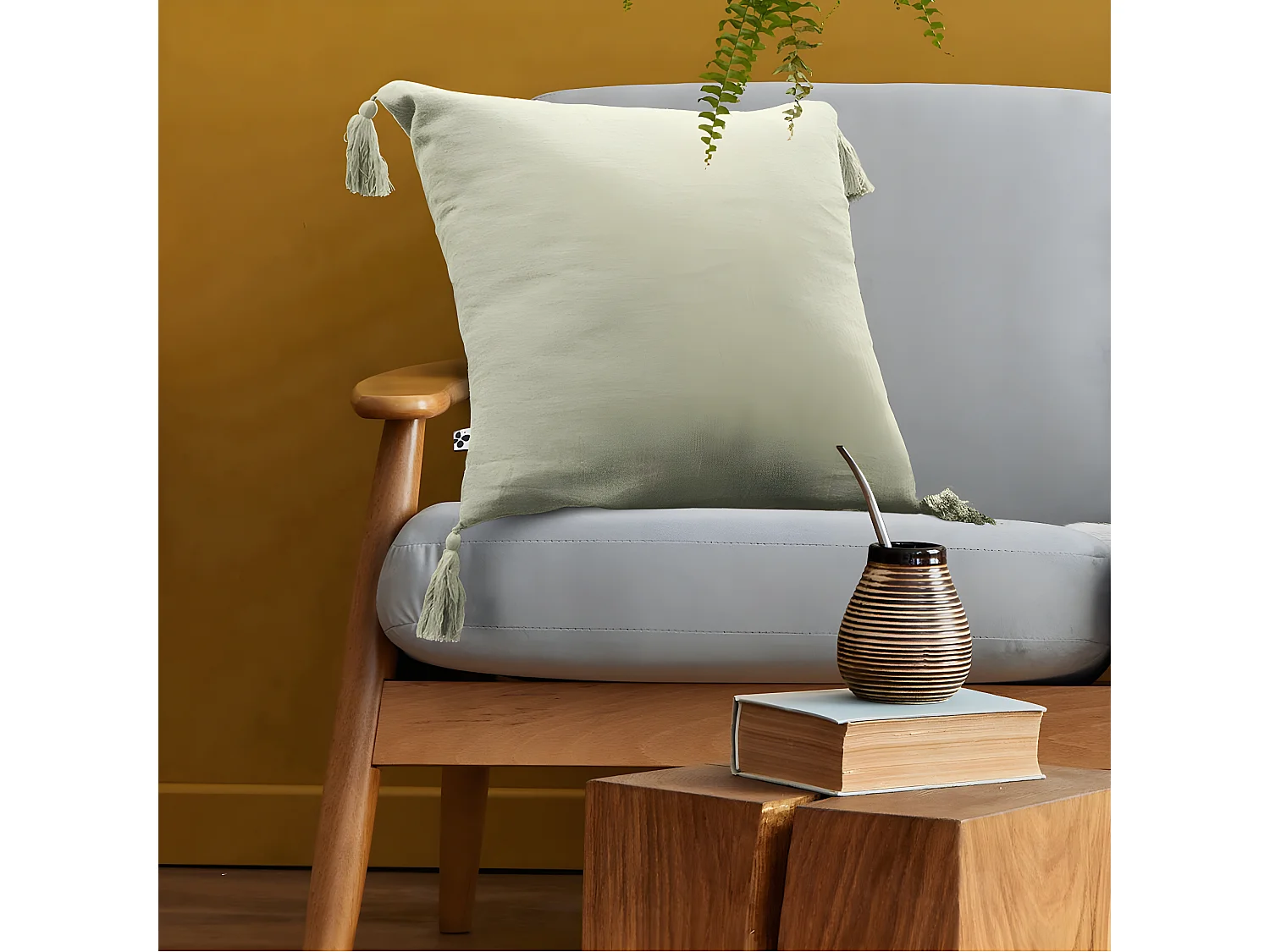 OUREA - Coussin Déhoussable 40x40cm avec Pompons Gaze de Coton Vert d'Eau