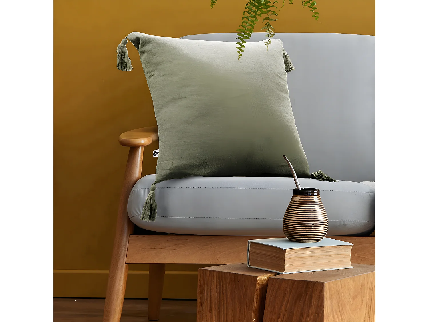 OUREA - Coussin Déhoussable 40x40cm avec Pompons Gaze de Coton Romarin