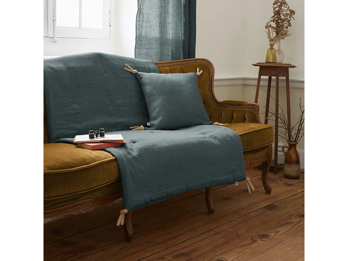 MARGAUX - Coussin Déhoussable 45x45cm avec Pompons Lin Lavé Coloris Ardoise