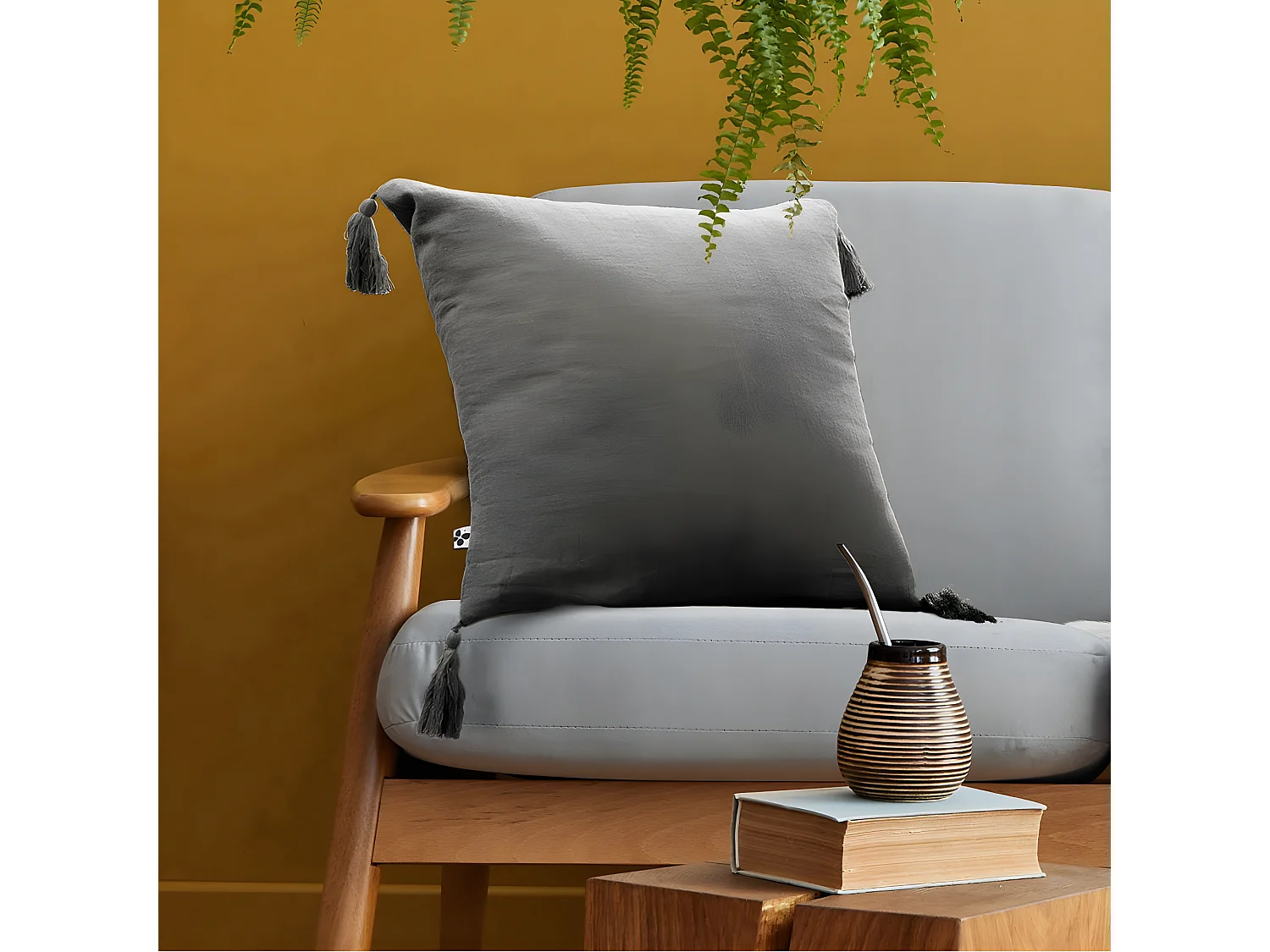 OUREA - Coussin Déhoussable 40x40cm avec Pompons Gaze de Coton Granit