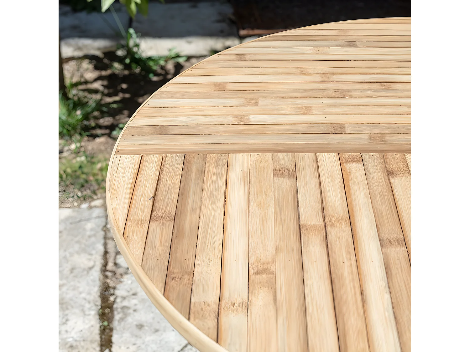 Mesa de jardín redonda de bambú