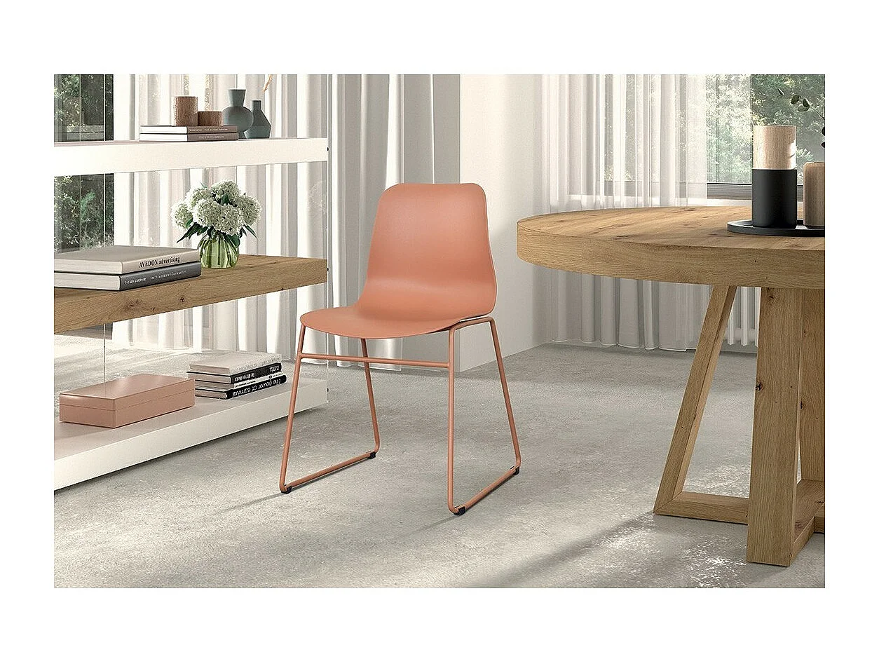 Cadeira em polipropileno MARIE para sala de jantar, bar e café, cor: terracota
