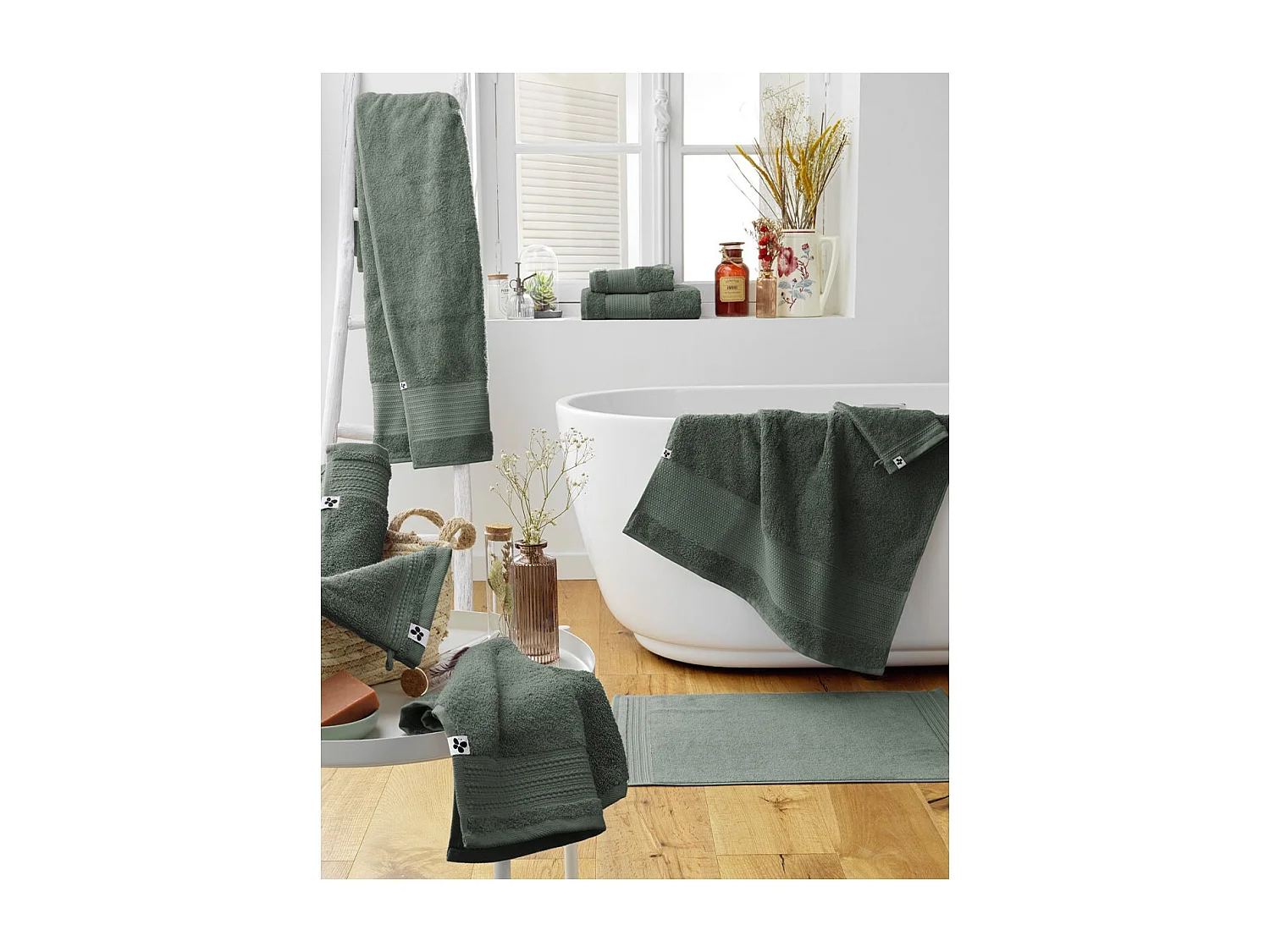 EMMA - Serviette de Douche 70x130cm en Coton Bio Coloris Romarin