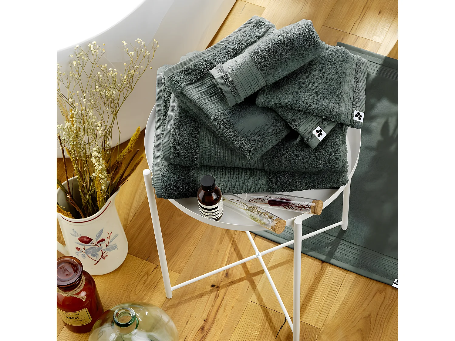 EMMA - Serviette de Toilette 50x90cm en Coton Bio Coloris Romarin