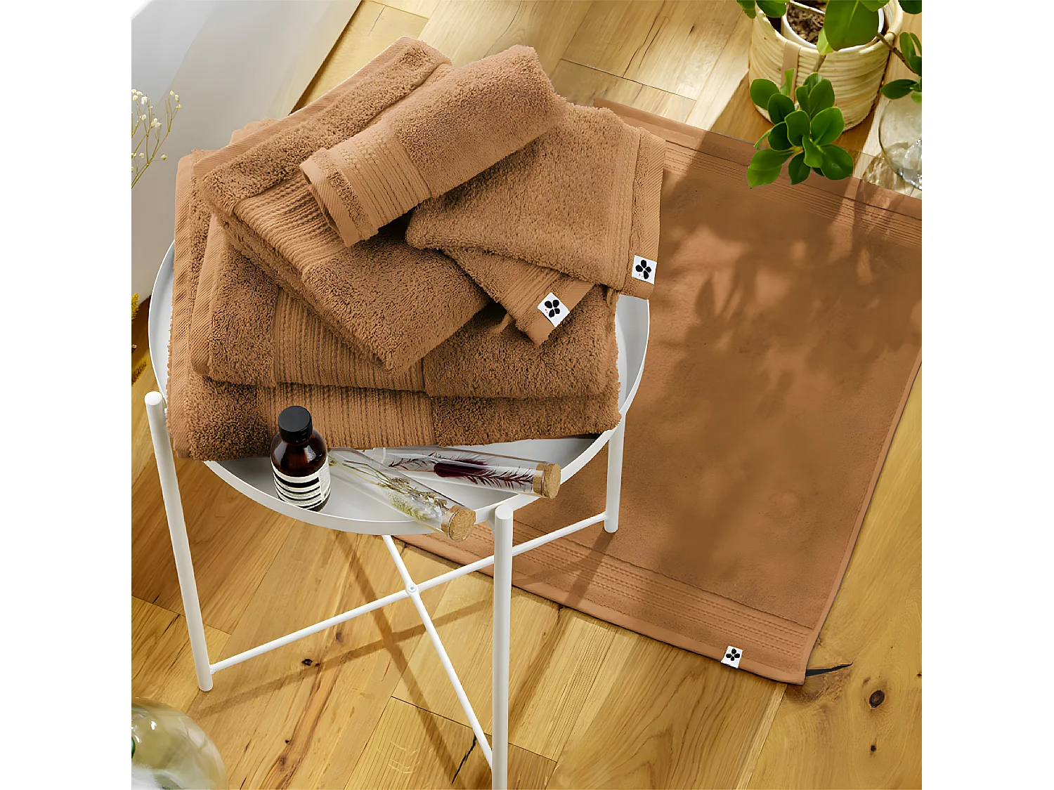 EMMA - Serviette de Douche 70x130cm en Coton Bio Coloris Camel